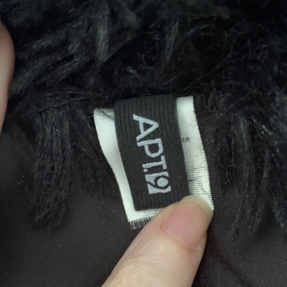 Apt. 9 Plush Black Teddy Vest - Picture 2 of 9